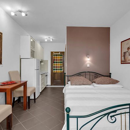 Apartments And Rooms With Parking Space Duce, Omis - 10303 Δωμάτιο φωτογραφία