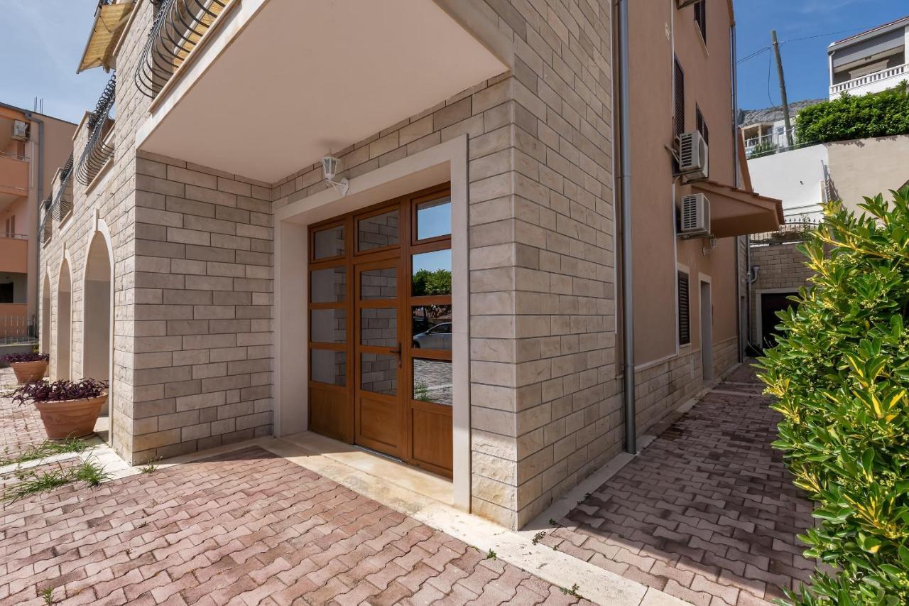 Apartments And Rooms With Parking Space Duce, Omis - 10303 Εξωτερικό φωτογραφία