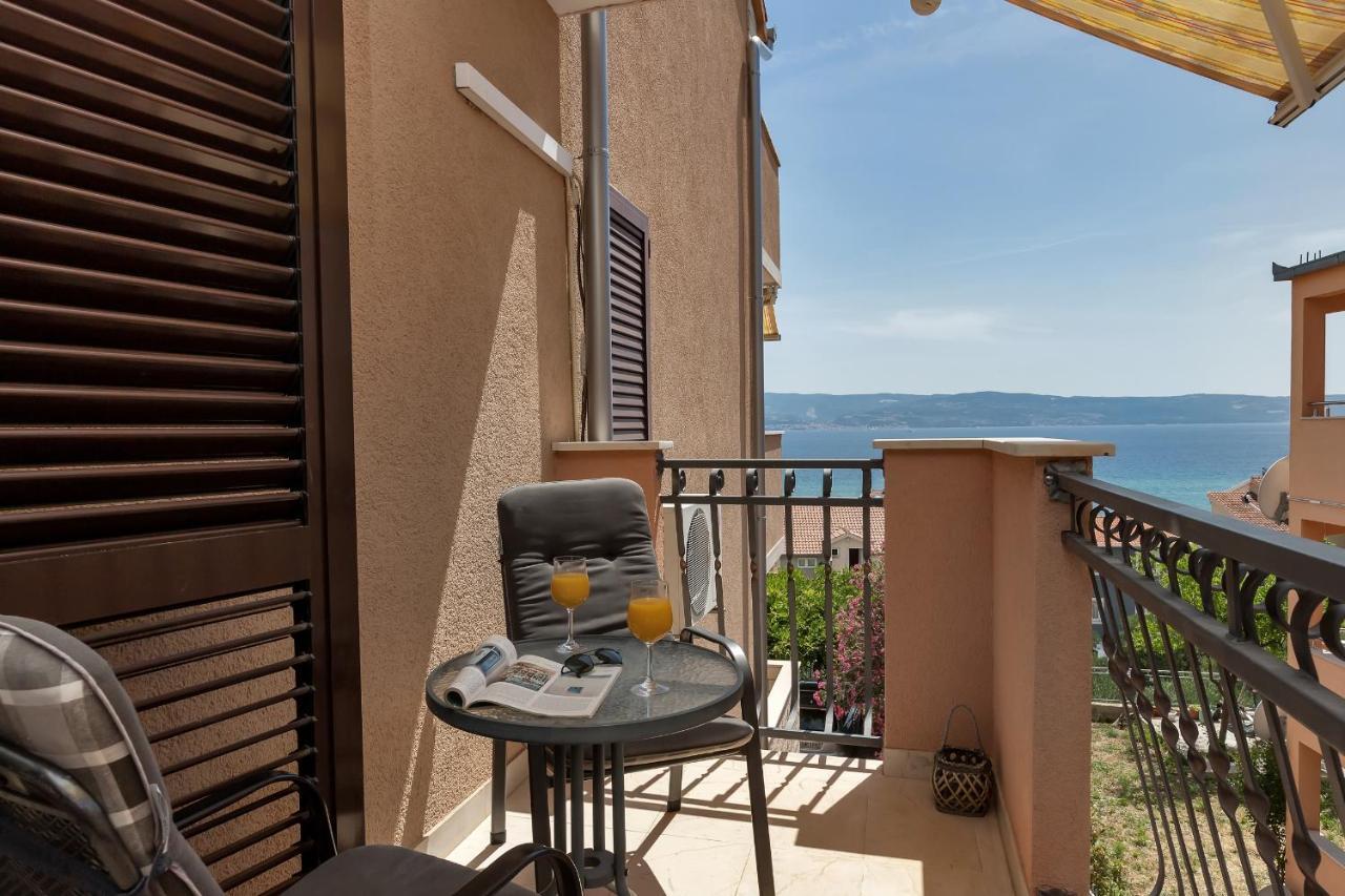Apartments And Rooms With Parking Space Duce, Omis - 10303 Εξωτερικό φωτογραφία