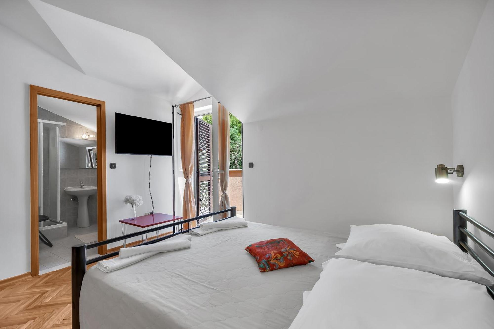 Apartments And Rooms With Parking Space Duce, Omis - 10303 Δωμάτιο φωτογραφία